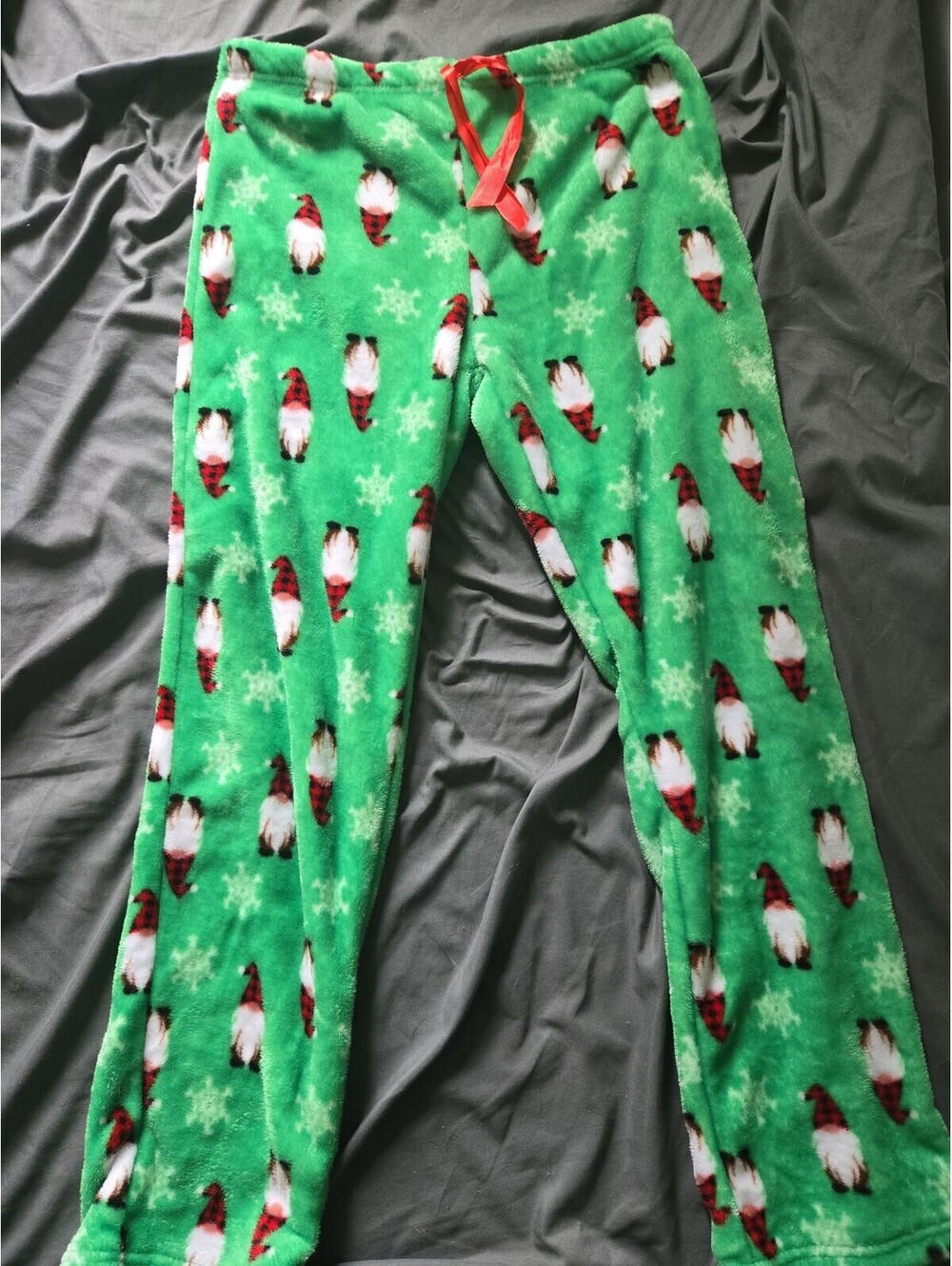 Weekending Holiday Gnome Plush Fleece Pajama Pants Green Medium - Picture 1 of 5